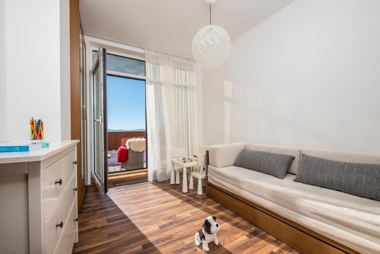 Apartman Viktoria, Apartment House Oliver Strbske Pleso Bagian luar foto